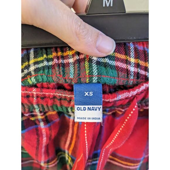 Old Navy Women's Red Plaid Elastic Waist Mid Rise Cotton Pajama Short Size XS - Picture 3 of 4